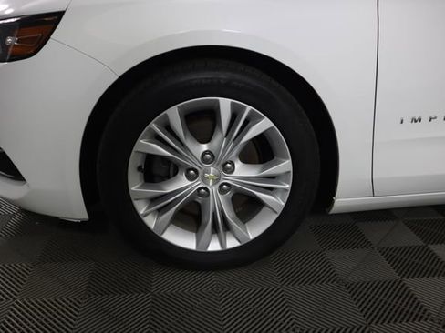 Used 2015 Chevrolet Impala LT FWD image 15