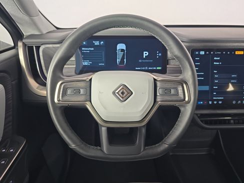 Used 2025 Rivian R1S Adventure AWD/4WD image 28