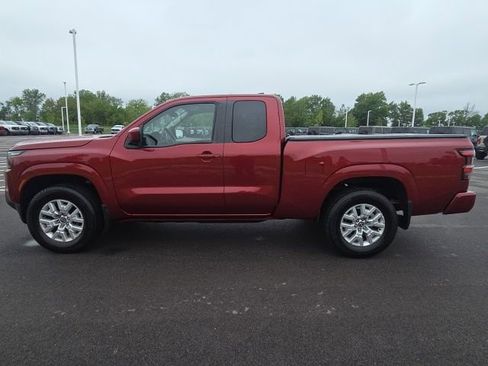 Used 2022 Nissan Frontier SV AWD/4WD image 12