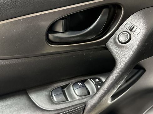 Used 2019 Nissan Rogue Sport S FWD image 20