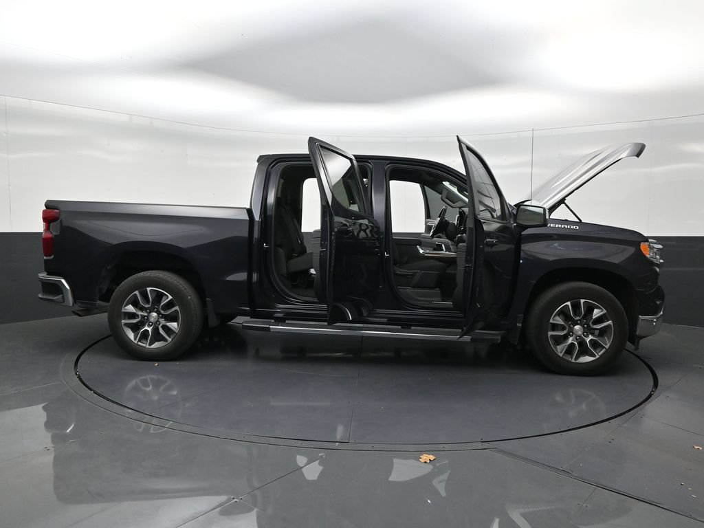 Used 2023 Chevrolet Silverado 1500 LT RWD image 29