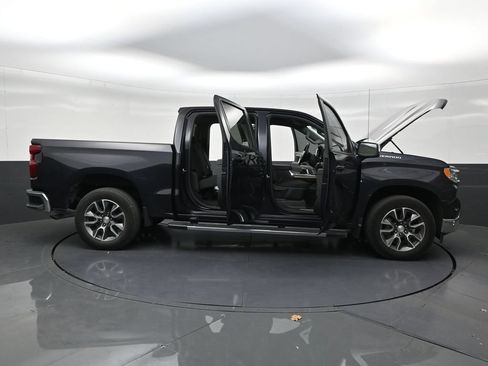 Used 2023 Chevrolet Silverado 1500 LT RWD image 29