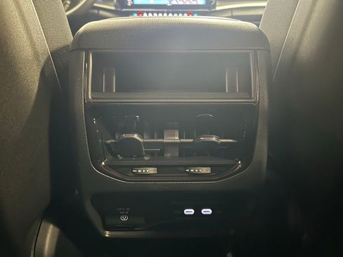 New 2026 Jeep Grand Cherokee Altitude AWD/4WD image 20