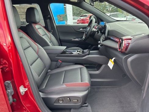 New 2026 Chevrolet Equinox RS w/ Convenience Package III AWD/4WD image 39