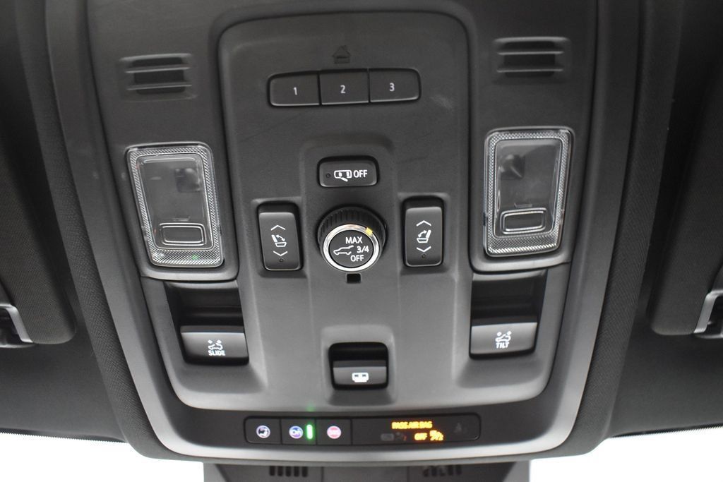 Used 2021 Cadillac Escalade Sport w/ Driver Assist Tech Package AWD/4WD image 24