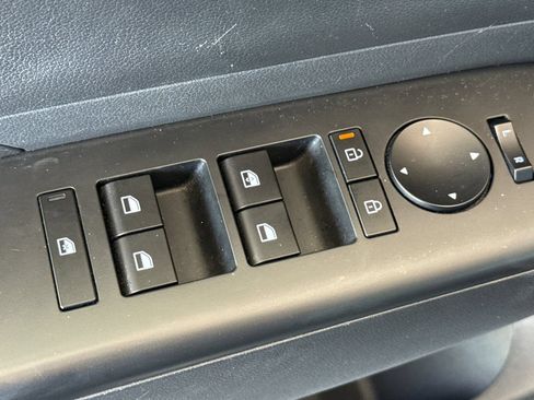 Used 2024 Hyundai Kona SEL FWD image 16