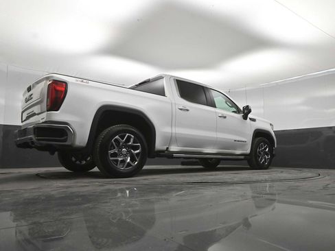 Used 2023 GMC Sierra 1500 SLT w/ SLT Premium Package AWD/4WD image 42