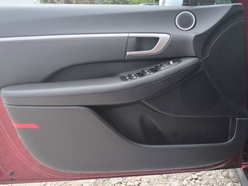 Used 2025 Hyundai Sonata SEL FWD image 11