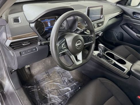 Used 2023 Nissan Altima 2.5 SV image 23