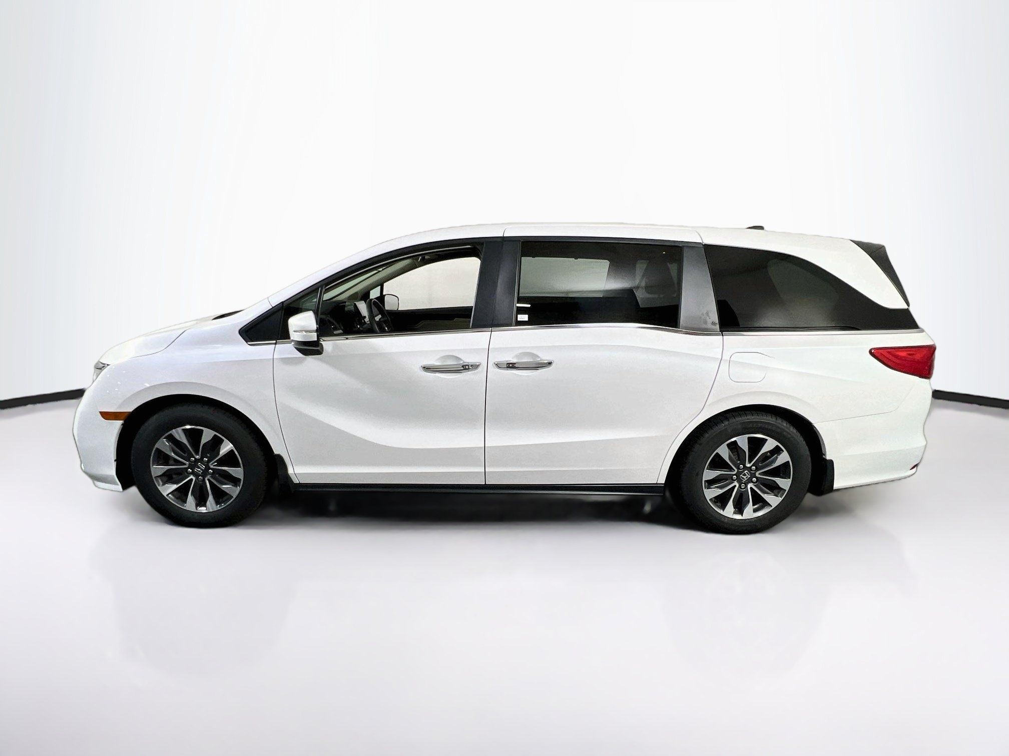 Used 2023 Honda Odyssey EX-L image 8