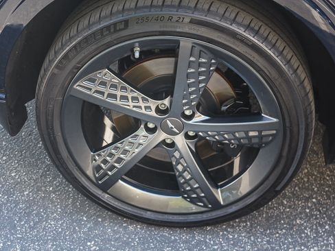 Used 2023 Genesis GV70 3.5T Sport w/ Sport Prestige Package image 8