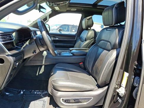 Used 2024 Jeep Grand Wagoneer L Series II w/ Quick Order Packagew 28T AWD/4WD image 15