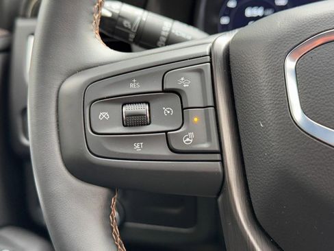 Used 2024 GMC Yukon AT4 w/ AT4 Premium Package image 18