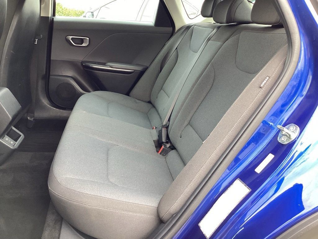 Used 2025 Kia K4 FWD image 14