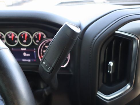 Used 2022 Chevrolet Silverado 3500 LT w/ Convenience Package image 7