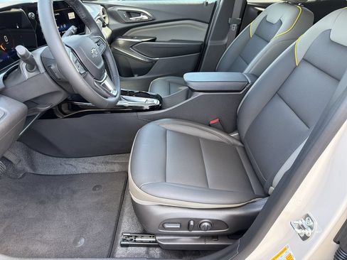 New 2026 Chevrolet Trax ACTIV w/ Driver Confidence Package FWD image 16