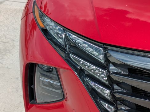 Certified 2022 Hyundai Tucson Limited FWD image 7