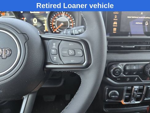 Used 2025 Jeep Wrangler Unlimited Sport AWD/4WD image 21