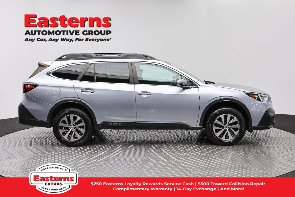 Used 2022 Subaru Outback Premium AWD/4WD image 5