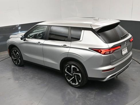 Used 2024 Mitsubishi Outlander SE FWD image 22