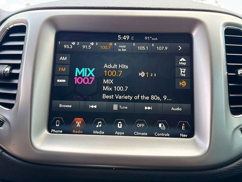 Used 2018 Jeep Compass Latitude w/ Popular Equipment Group image 29