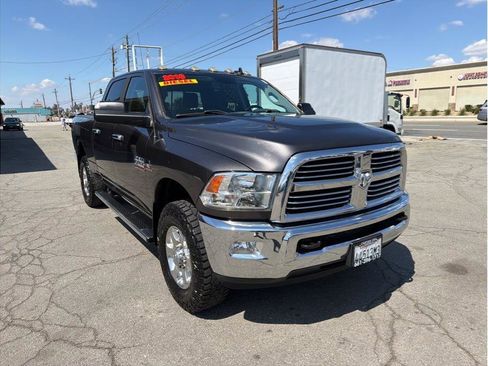 Used 2018 RAM 2500 Big Horn image 2