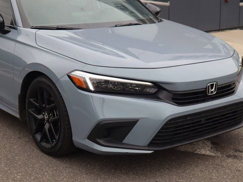 Used 2024 Honda Civic Sport image 4
