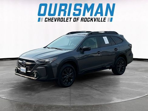 Used 2024 Subaru Outback Onyx Edition w/ Popular Package #2 image 2