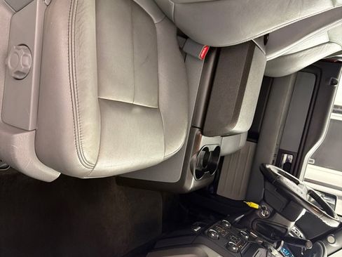 Used 2014 Ford F150 XLT w/ Equipment Group 302A Luxury AWD/4WD image 21