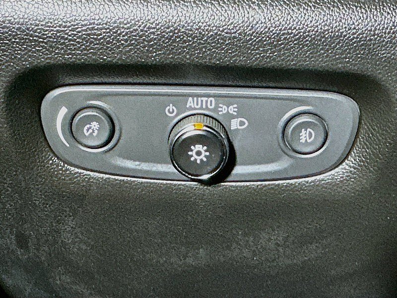Used 2020 Chevrolet Traverse RS AWD/4WD image 10