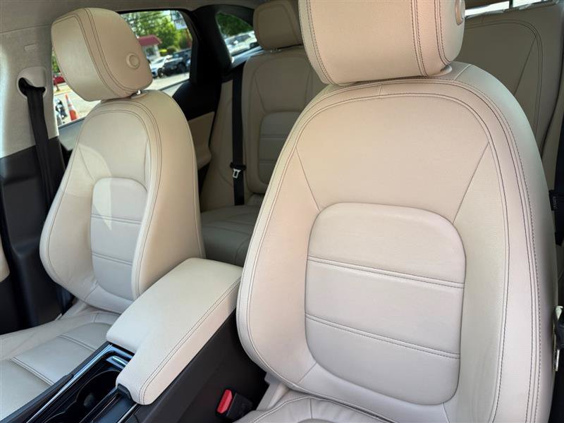 Used 2020 Jaguar F-PACE Prestige AWD/4WD image 11