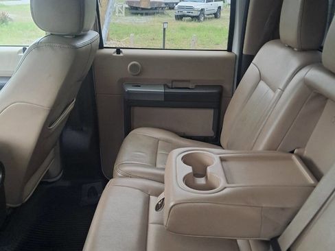 Used 2013 Ford F250 Lariat w/ Lariat Ultimate Pkg AWD/4WD image 3
