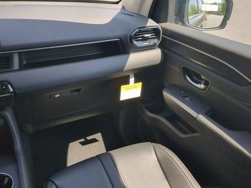 New 2026 Honda Pilot image 16