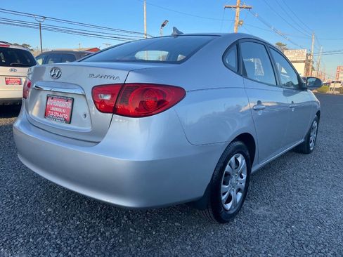 Used 2010 Hyundai Elantra GLS image 7