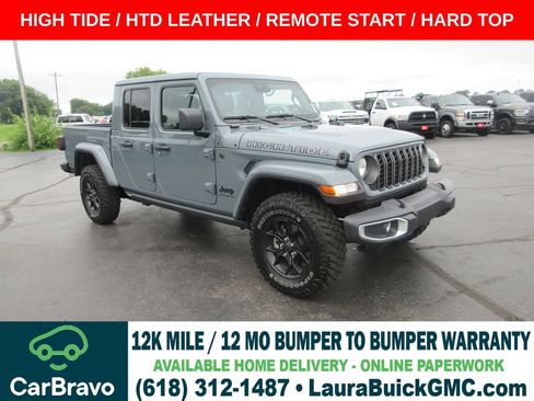 Used 2025 Jeep Gladiator Sport AWD/4WD image 1