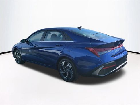 New 2026 Hyundai Elantra Limited image 7