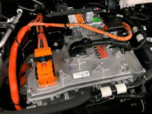 Used 2024 Chevrolet Equinox EV RS w/ Active Safety Package 3 FWD image 30