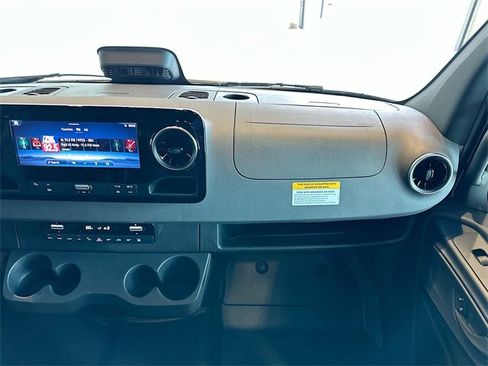 New 2025 Mercedes-Benz Sprinter 2500 image 21