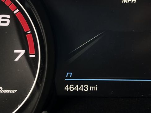 Used 2020 Alfa Romeo Giulia Ti image 23