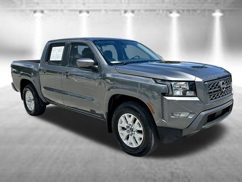 Certified 2023 Nissan Frontier SV w/ SV Convenience Package RWD image 3
