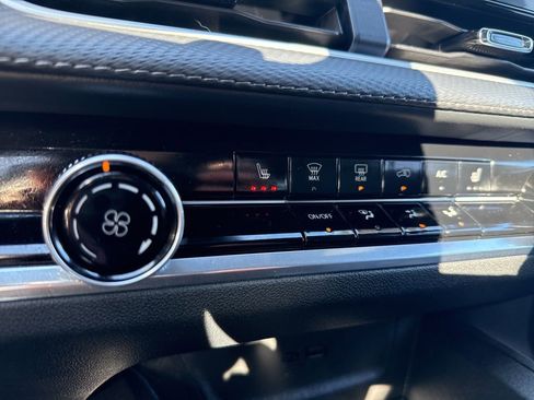 Used 2025 Chevrolet Equinox LT image 23