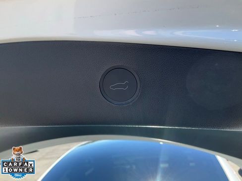 Used 2023 Tesla Model 3 Standard Range image 10