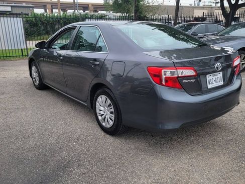Used 2013 Toyota Camry LE FWD image 7