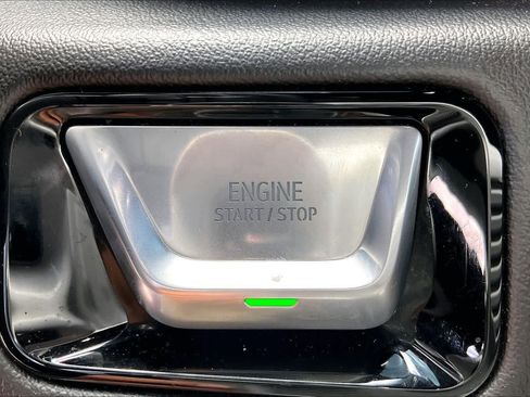 Used 2025 GMC Yukon XL Elevation w/ LPO, Yukon Black Package image 32