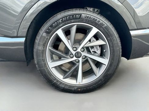 Used 2025 Genesis GV80 2.5T Advanced image 23