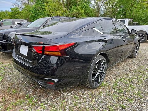 Used 2025 Nissan Altima 2.5 SR image 4