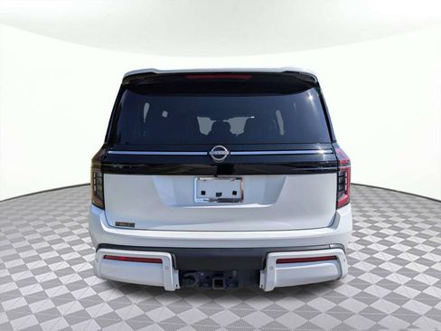 Used 2025 Nissan Armada SV RWD image 4