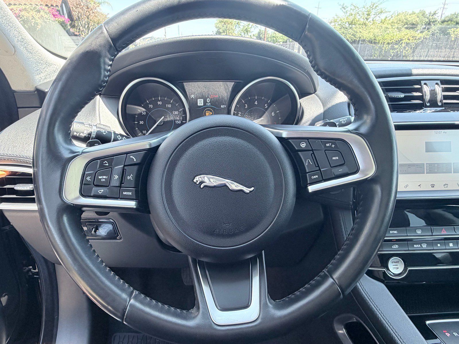 Used 2020 Jaguar F-PACE Prestige AWD/4WD image 14
