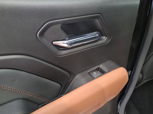 New 2025 GMC Canyon AT4 w/ Nightfall Edition AWD/4WD image 10