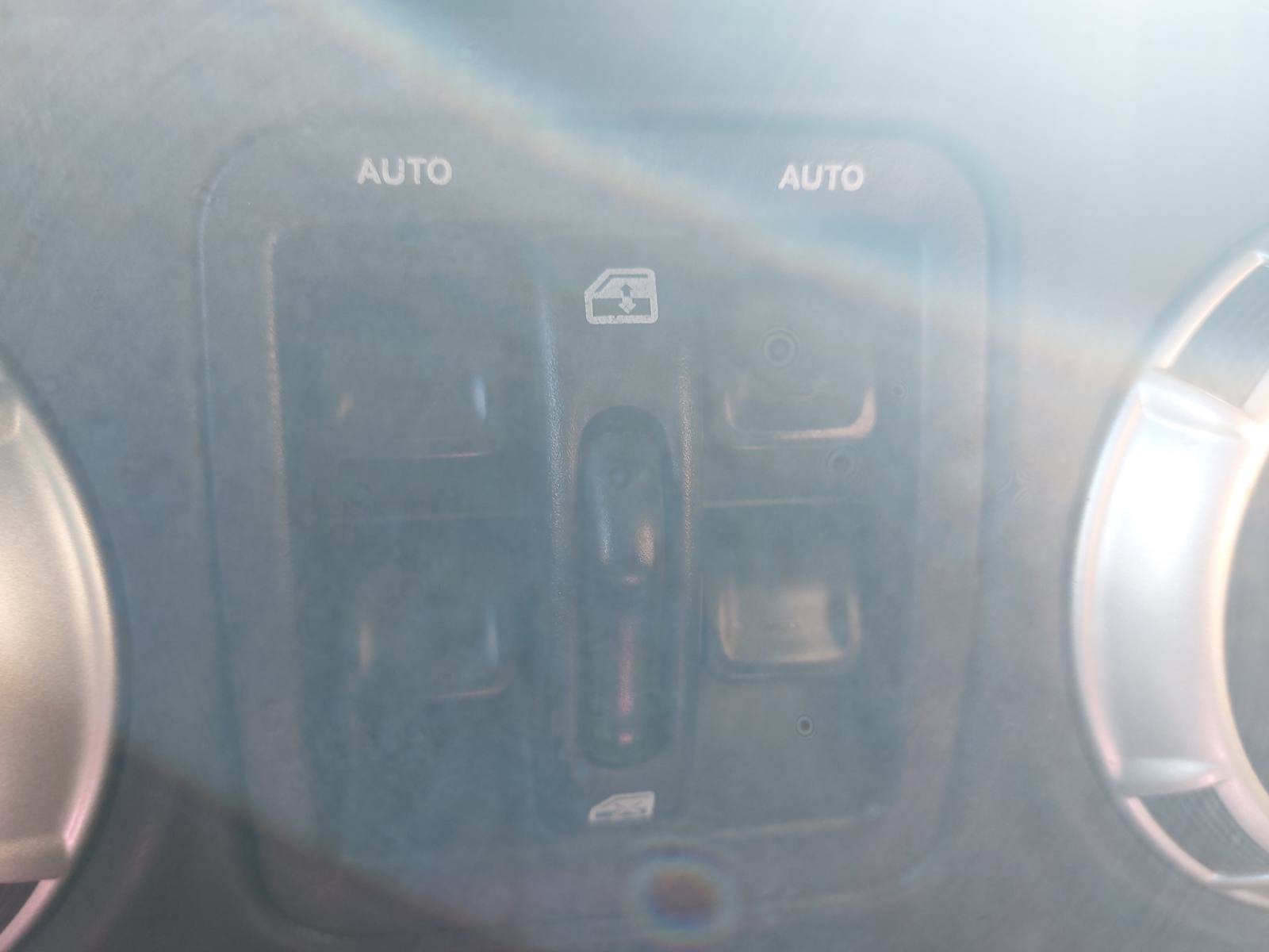 Used 2018 Jeep Wrangler Unlimited Sahara AWD/4WD image 25